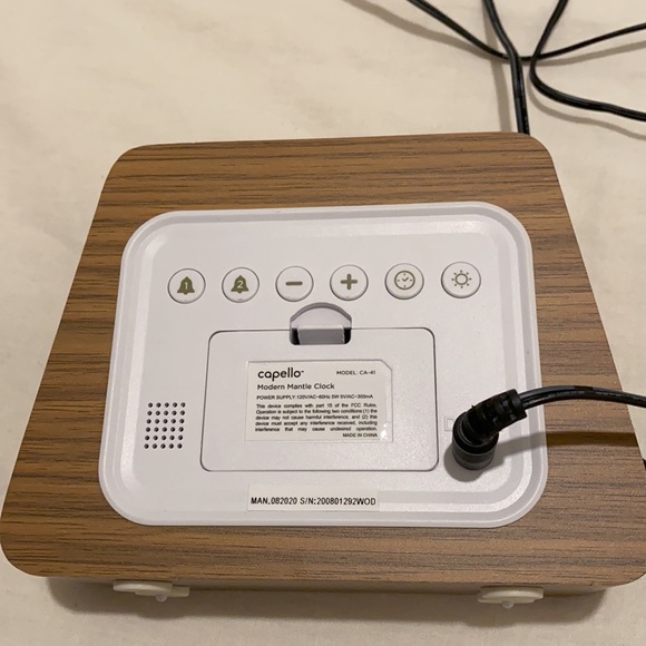 Digital alarm clock - Picture 5 of 8